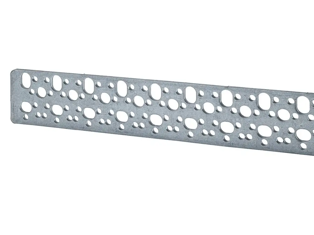 Metallene Montageschiene mit einer Reihe von Löchern zur Befestigung, hergestellt von Fränkische. Ideal für verschiedene Bau- und Montageanwendungen.